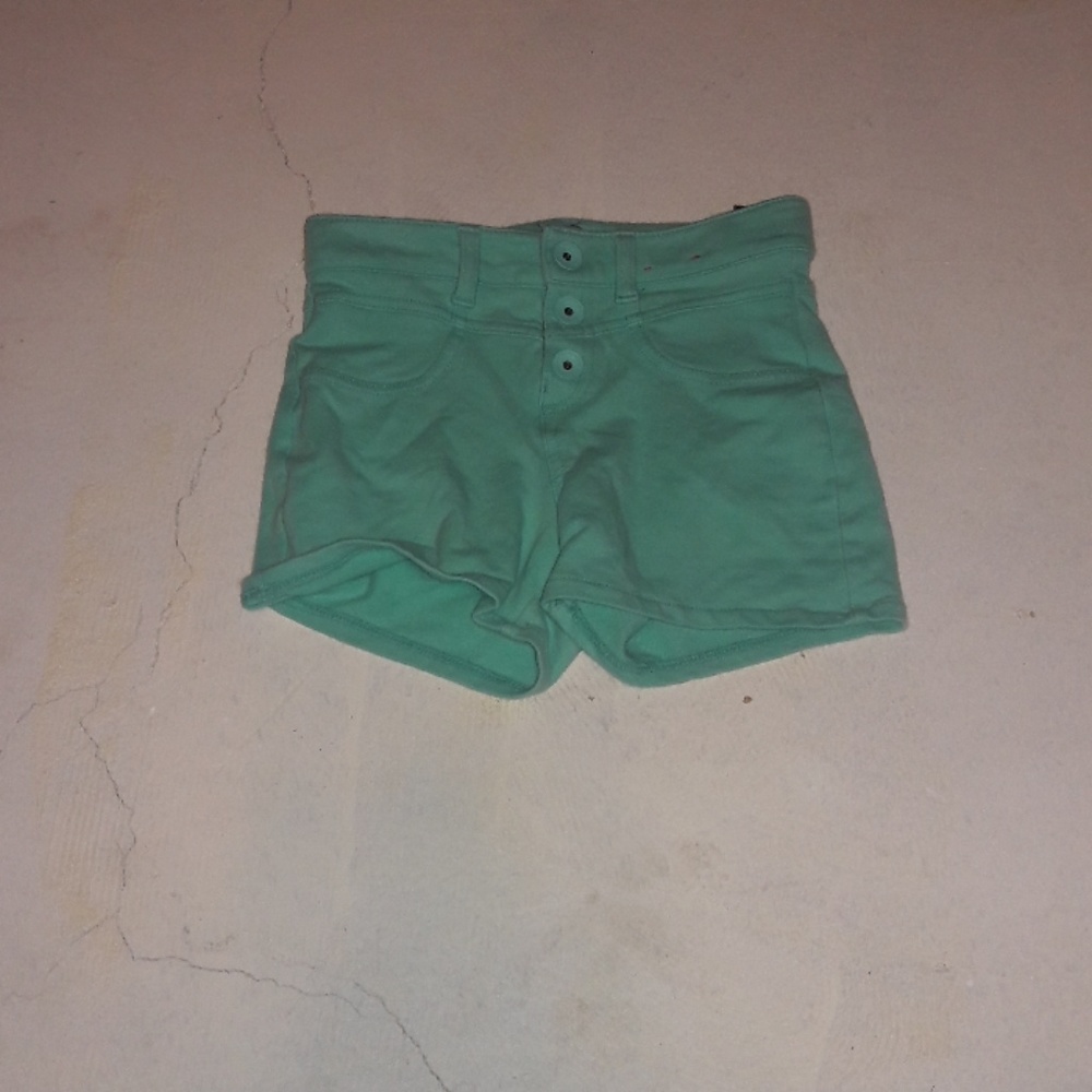 Terquise short